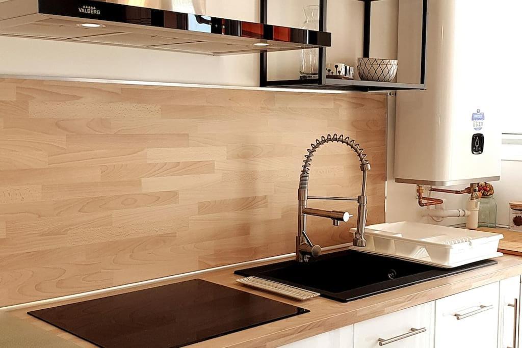 Apartment Le Doux Voyage T3, Vue Mer, Wi Fi, Parking Gratuit Toulon